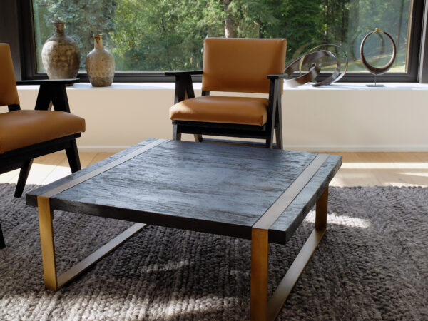 table-basse-bois-brûlé-shou-sugi-ban-yakisugi-design-épuré-japonais