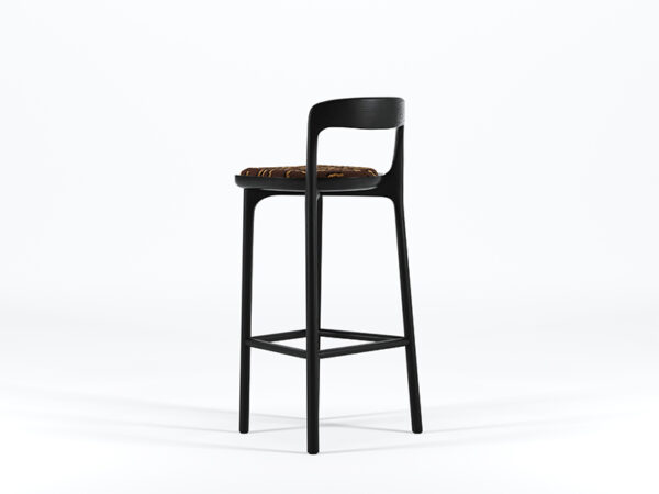 chaise-bar-tabouret-haut-comptoir-design-bois-massif-brûlé-maison-saman-5